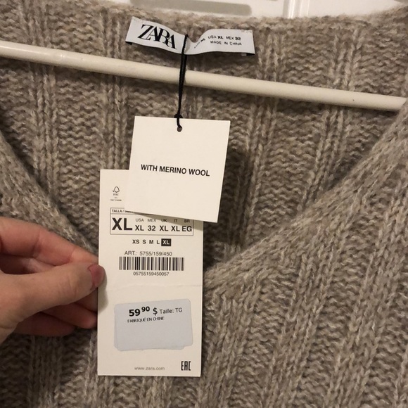 Zara Cropped Wool Sweater - Picture 2 of 2